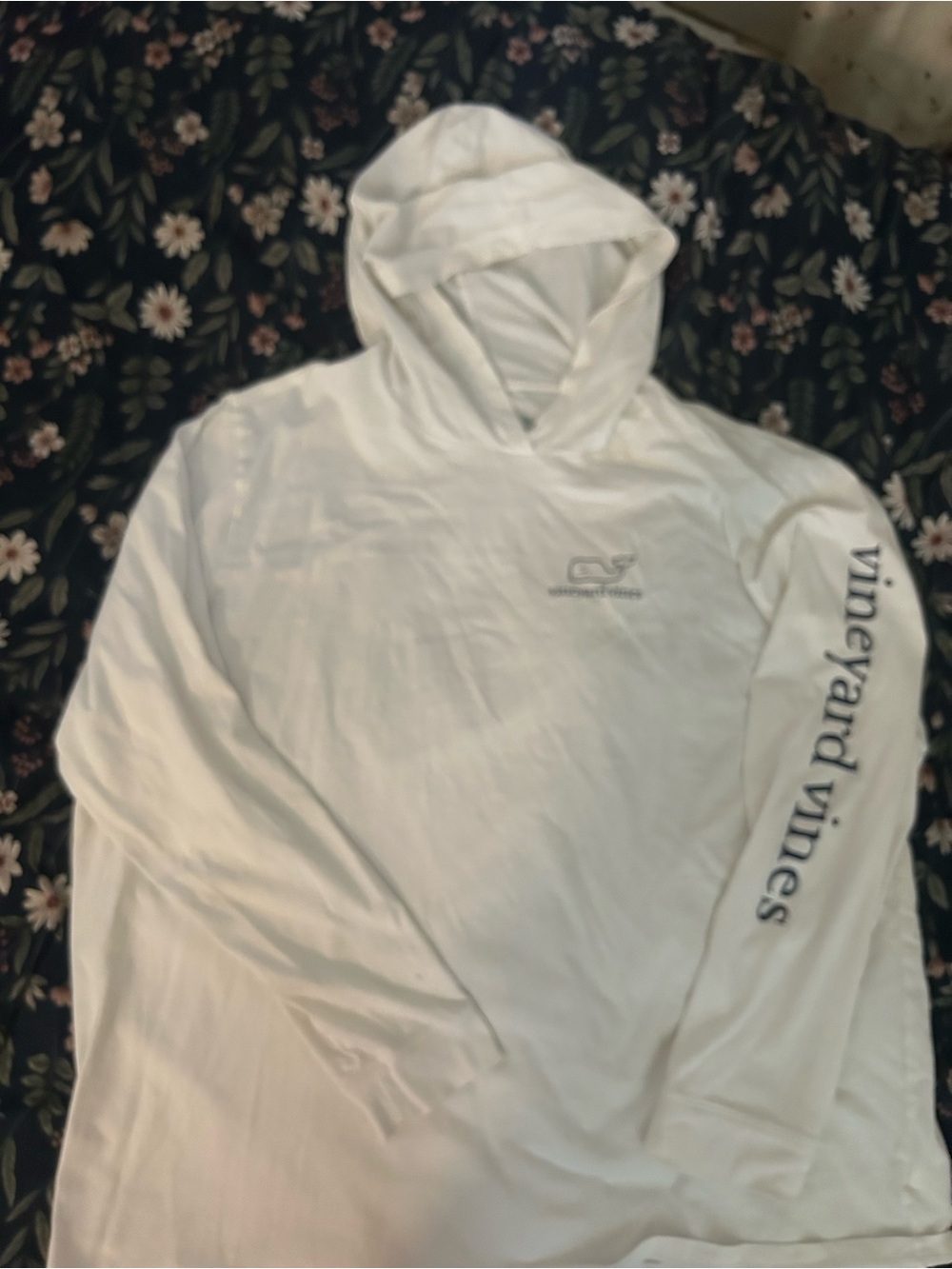 Vineyard Vines hooded tshirt